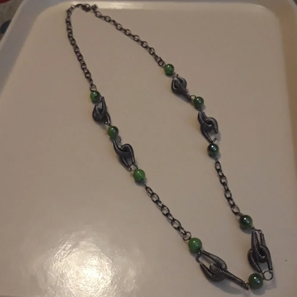 Silver And Green 17 Inch Necklace